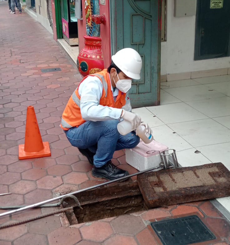 Tratamiento Biológico de Trampas de Grasa con Microorganismos